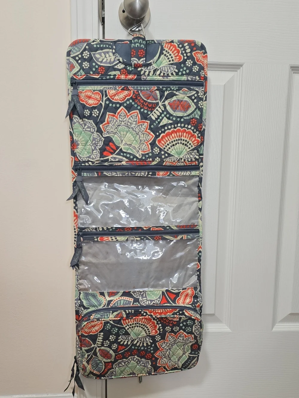 Vera Bradley Hanging Organizer with Floral Pattern in Blue, Coral & Mint